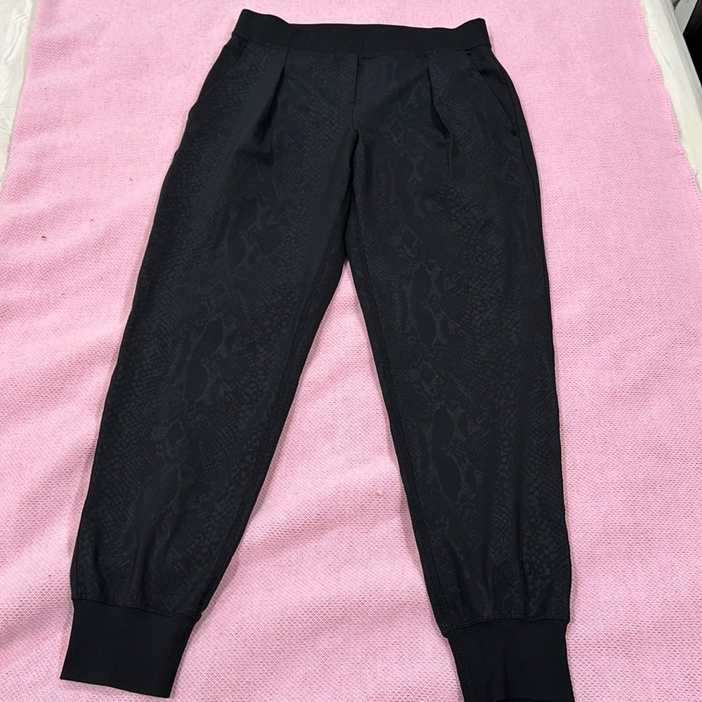 Lululemon warm down jogger